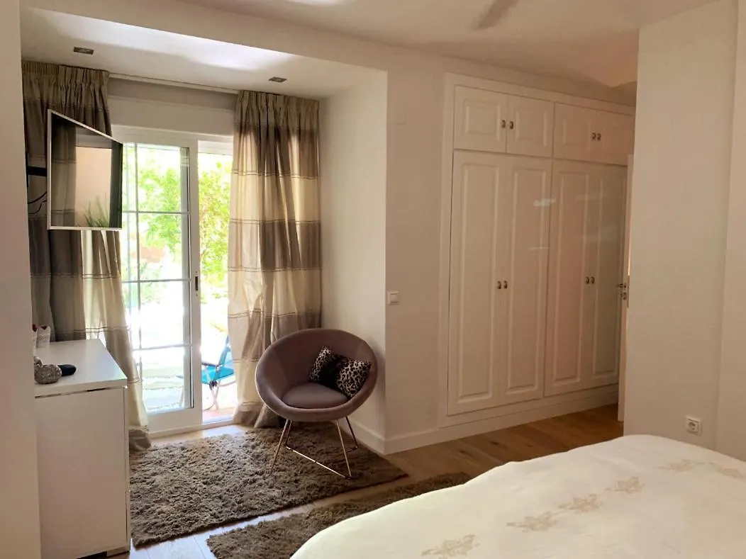 Marbella Playa Residencial Con Piscinaアパートメント 0*,